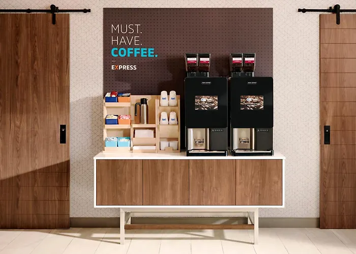 Boutique hotel only: Holiday Inn Express & Suites Columbus - Ft Benning Maingate By Ihg